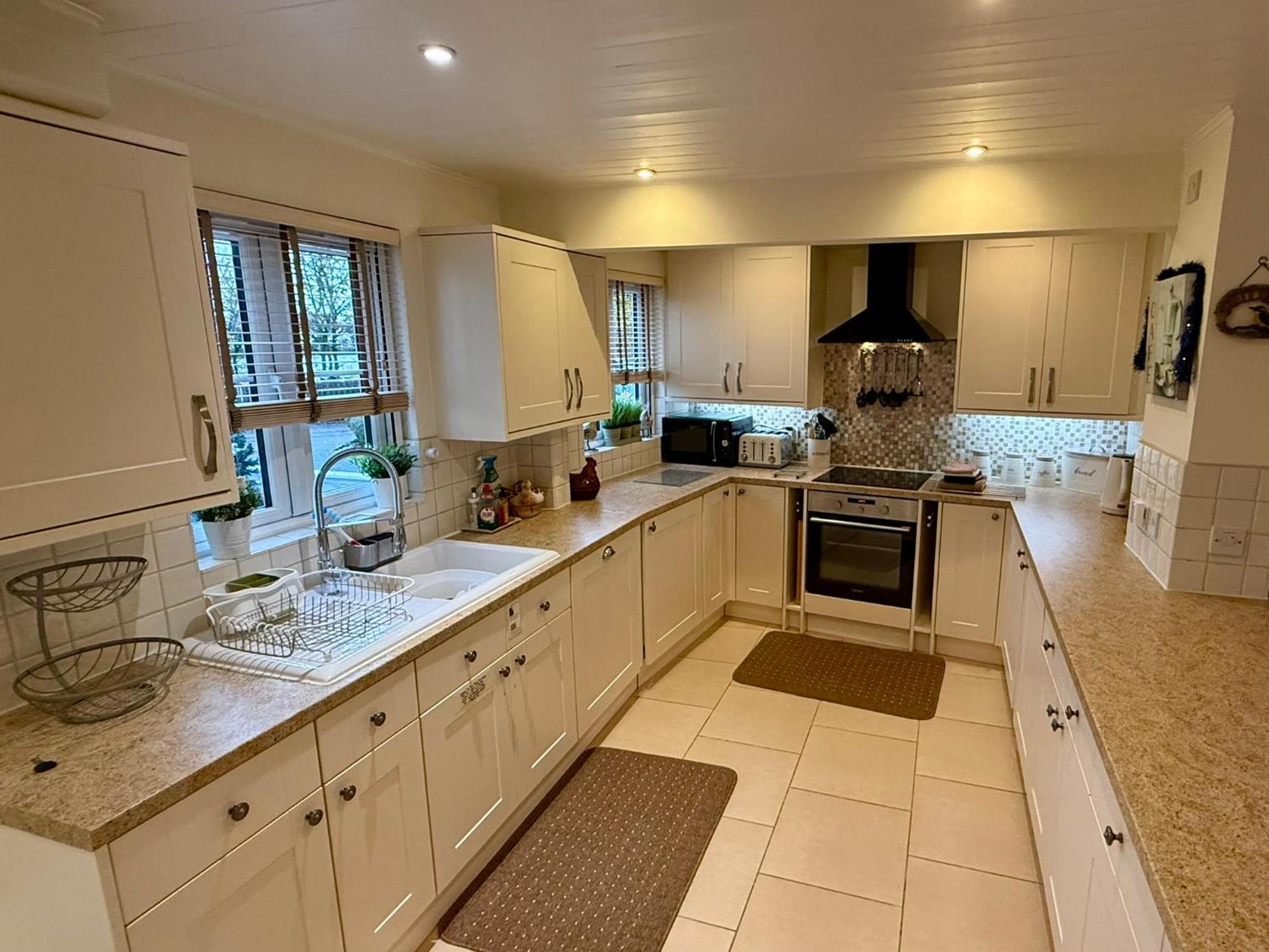 Luxury Kingfisher Lodge, Isis Lake, Within The Cotswold Waterpark سيرنسيستر المظهر الخارجي الصورة