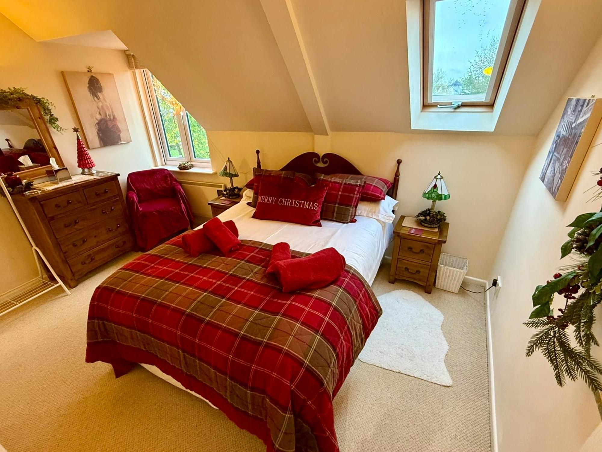 Luxury Kingfisher Lodge, Isis Lake, Within The Cotswold Waterpark سيرنسيستر المظهر الخارجي الصورة